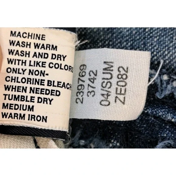 Gap Classic Fit Denim Jean Shorts Women's 8 Blue Capsule Preppy Minimalist - Picture 4 of 9